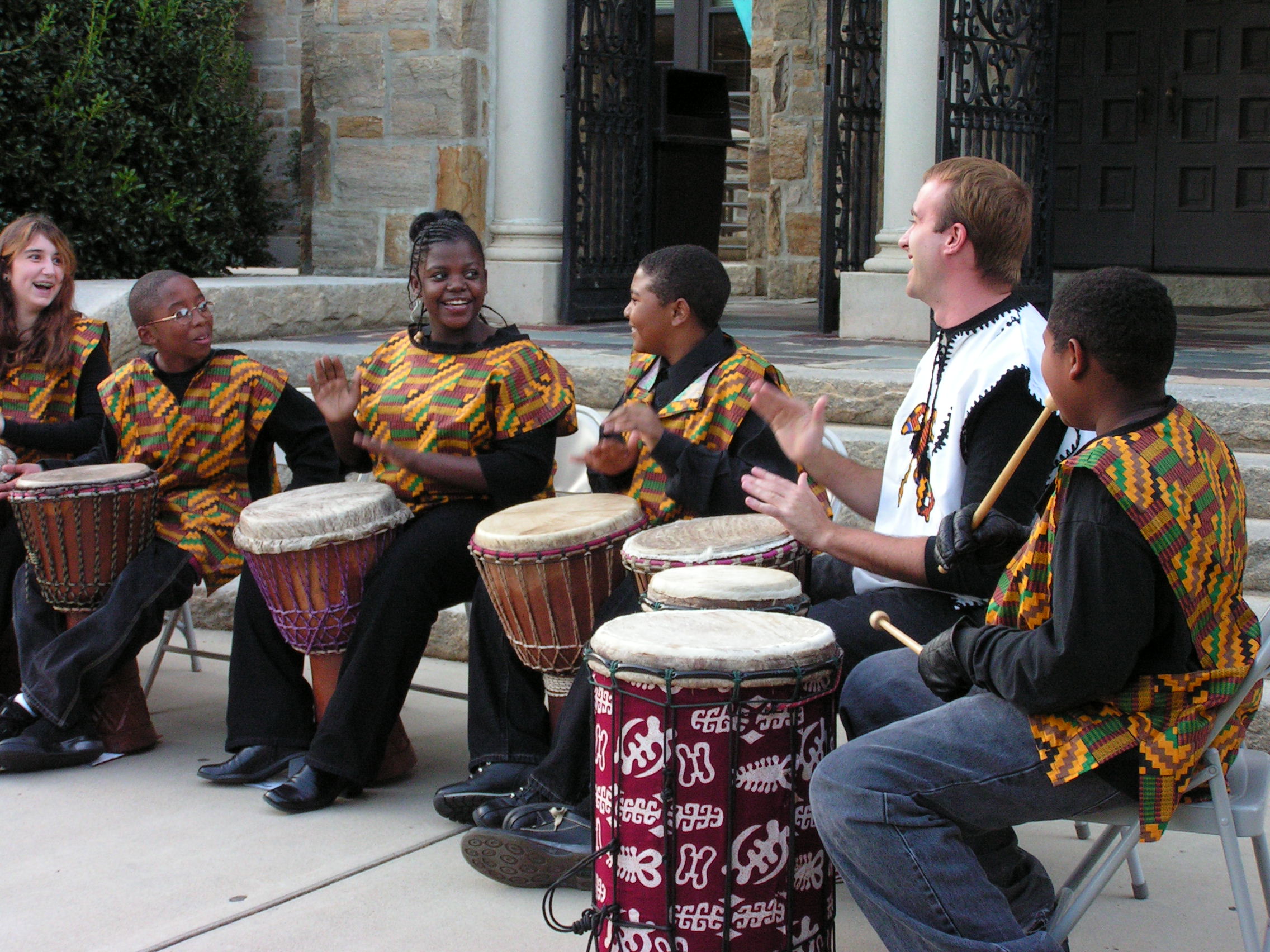 ./2006/African Drums/AfrdrumsPeaceBroughton210018.JPG